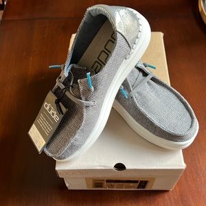 COPY - Wendy Rise Hey Dude